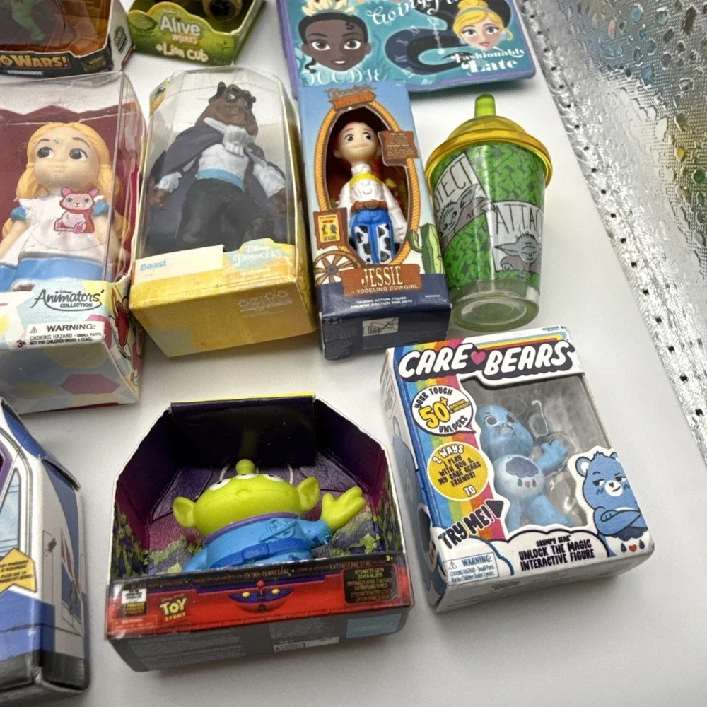 Zuru Toy Mini Brands Lot Of 20 LPS Disney Pixar 2 Gold SpongeBobs Dino‎ Alive